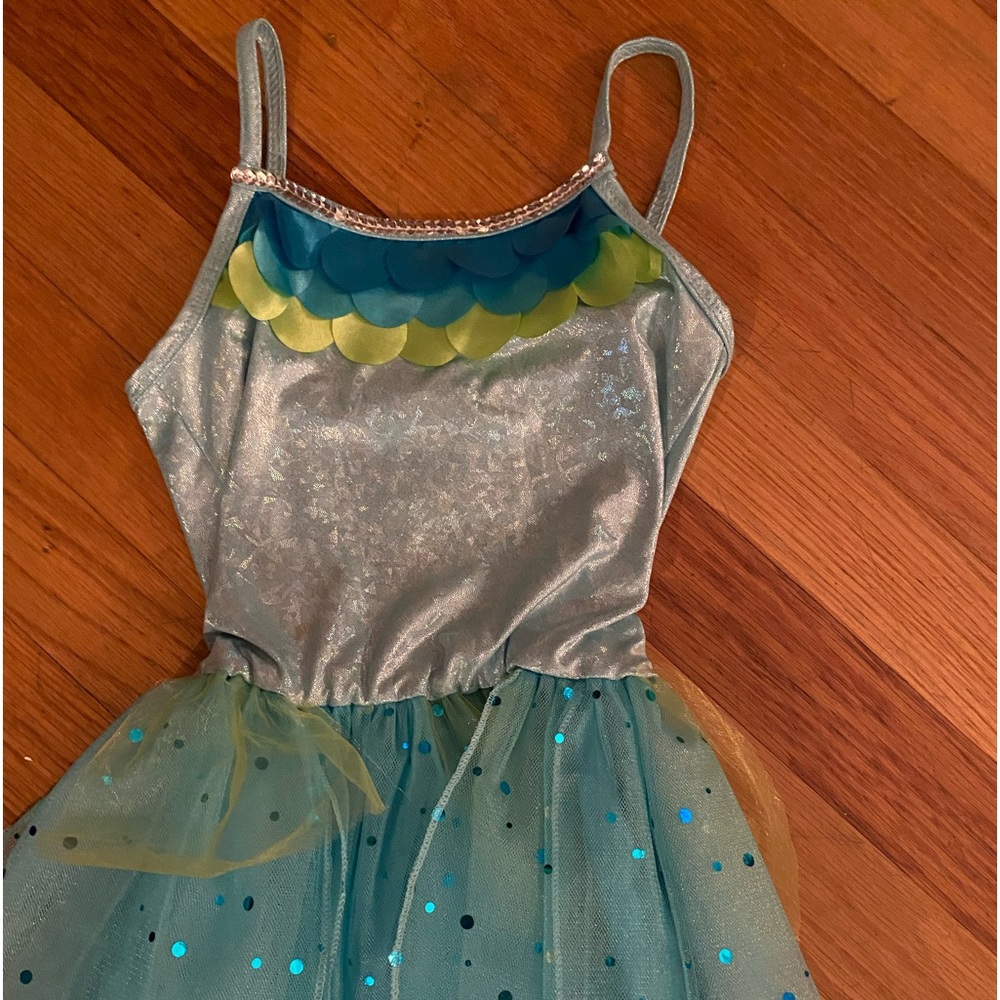 Girls mermaid costume 5-6 years 🧜🏻‍♀️